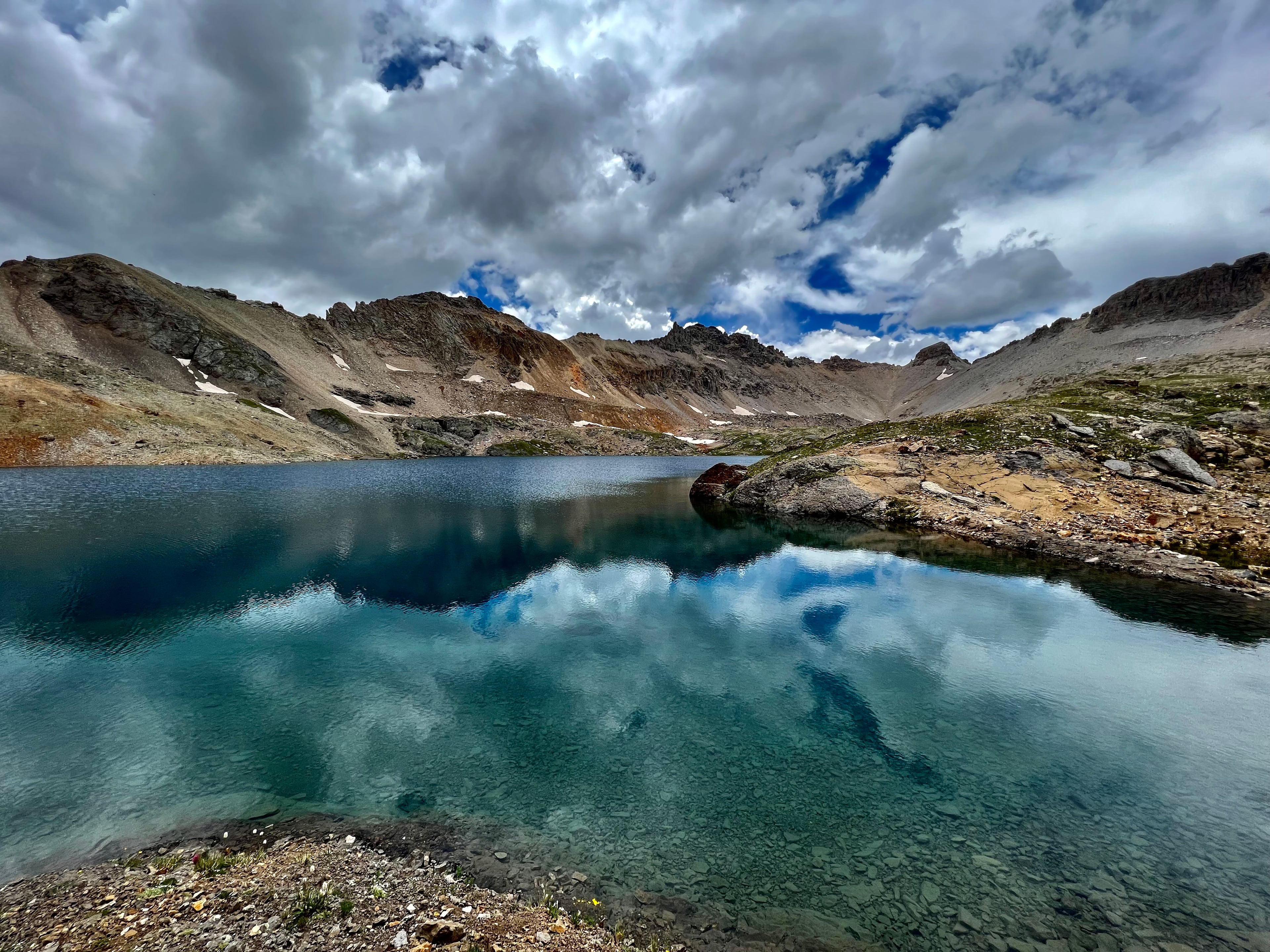 Columbine Lake — sapphire alpine waters